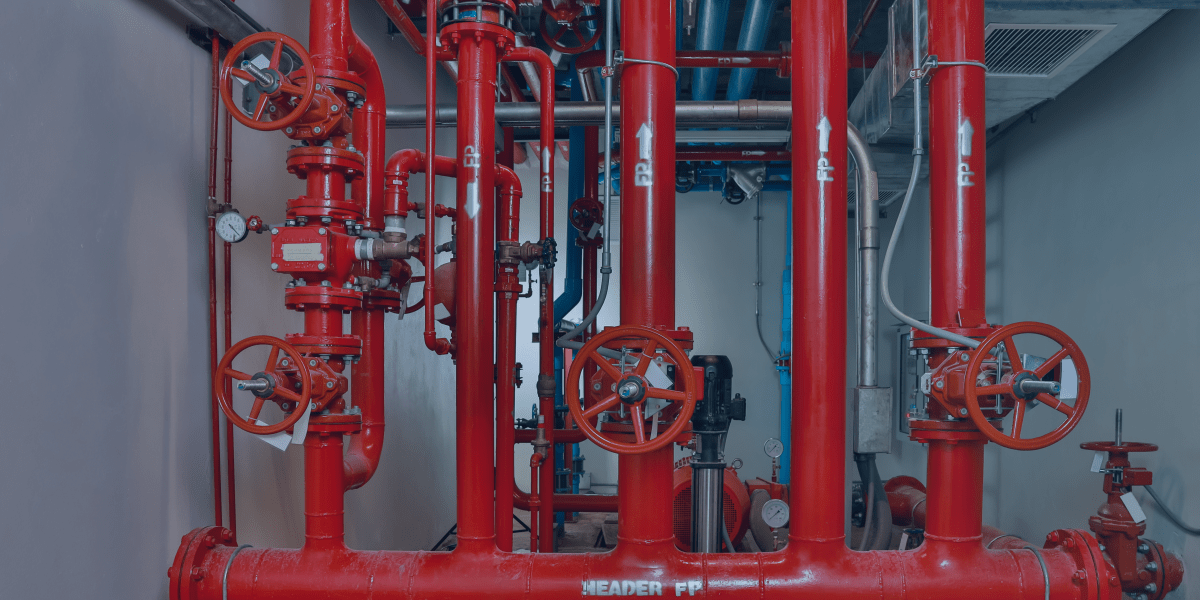 tubulação ranhurada na cor vermelha